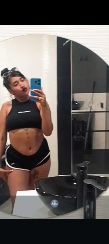 Chica busca chico en Granada: 