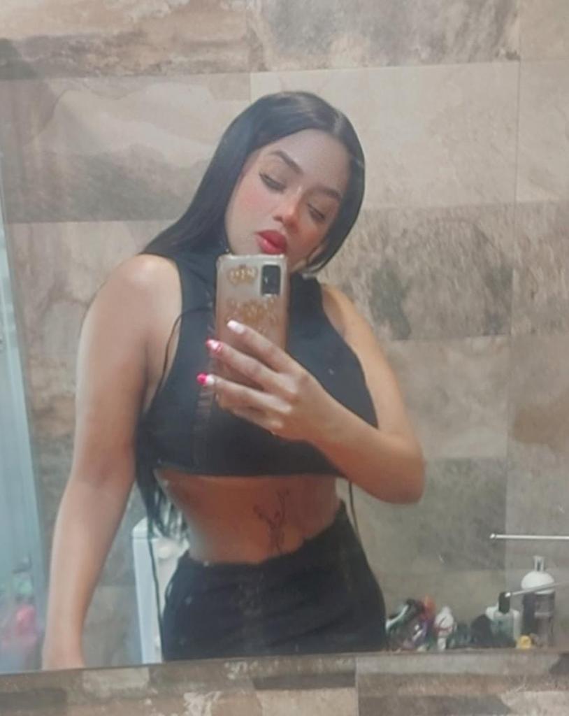 Chica busca chico en Granada: 
