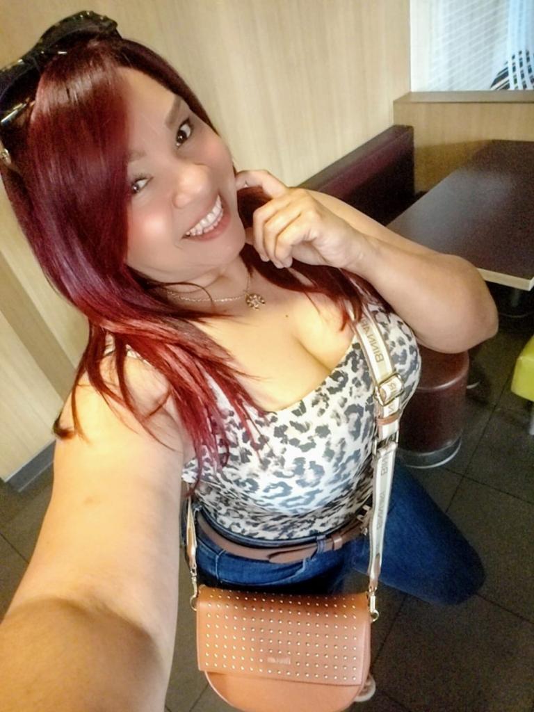 Chica busca chico en Cádiz: 