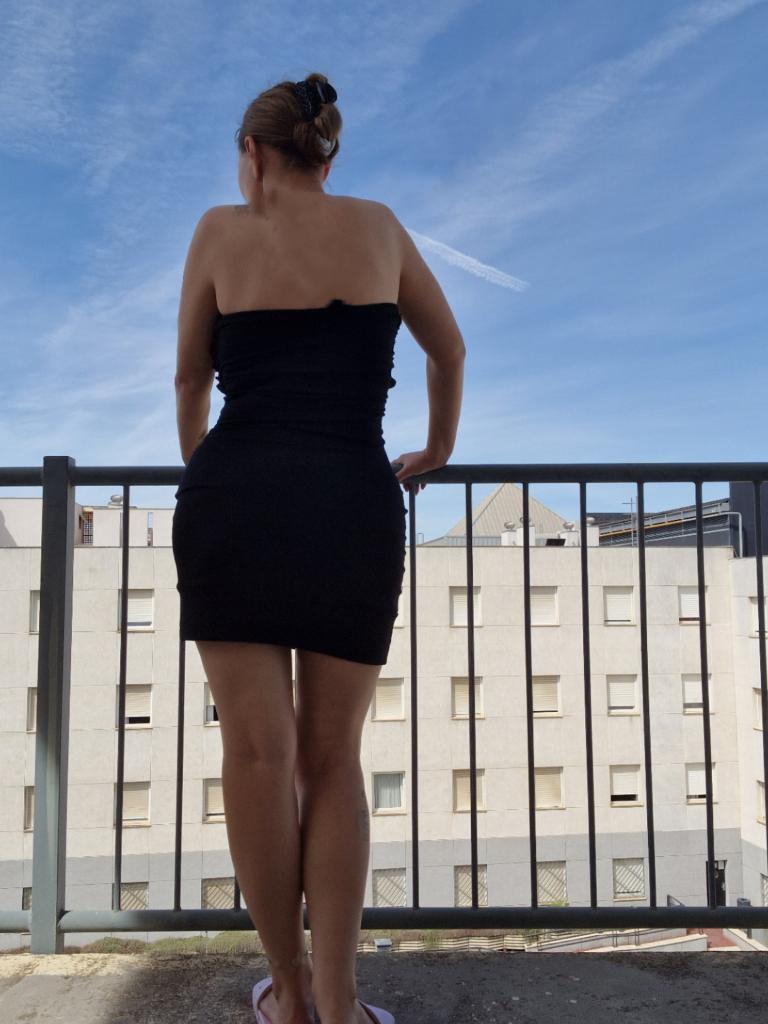 615239543: Chica busca chico en Sevilla