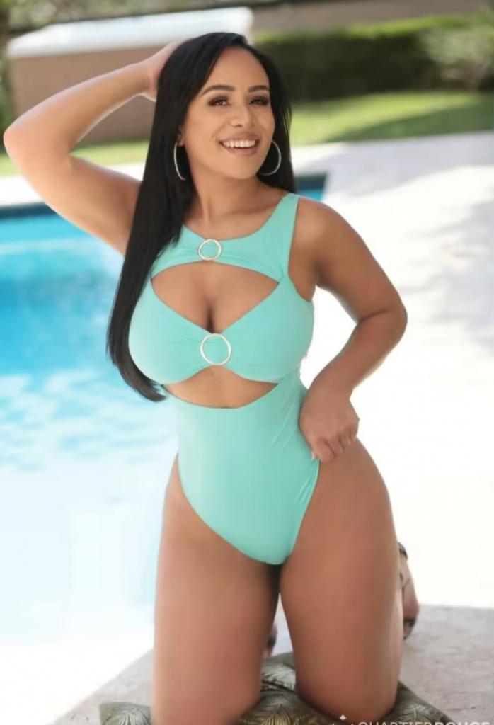 666700848: Chica busca chico en Barcelona