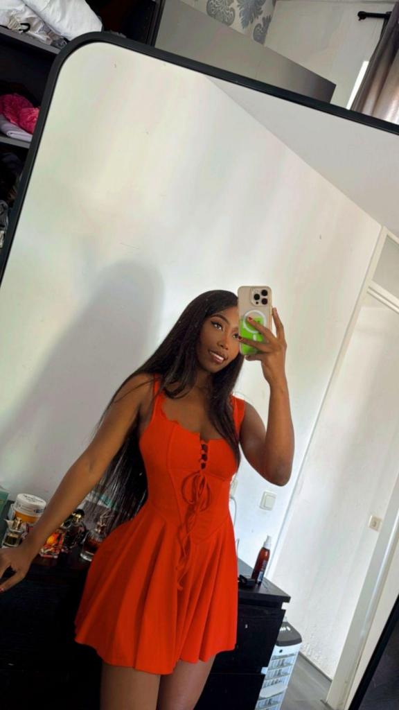 Chica busca chico en Mallorca: 