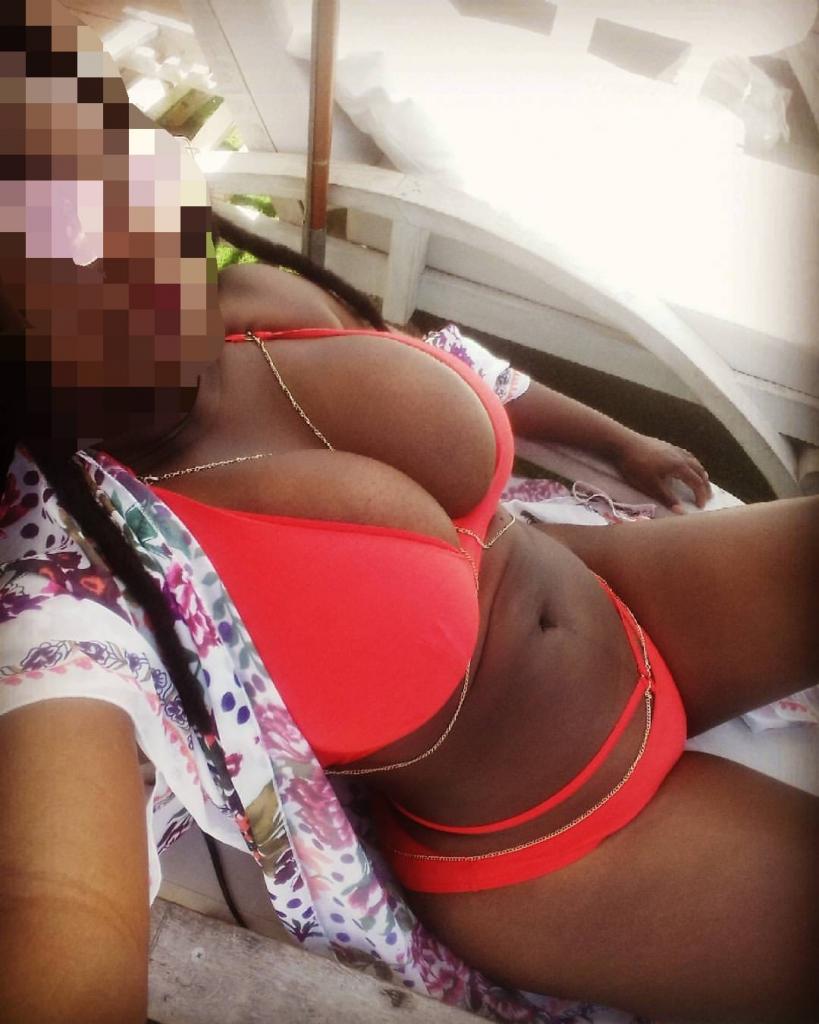 Chica busca chico en Almería: 
