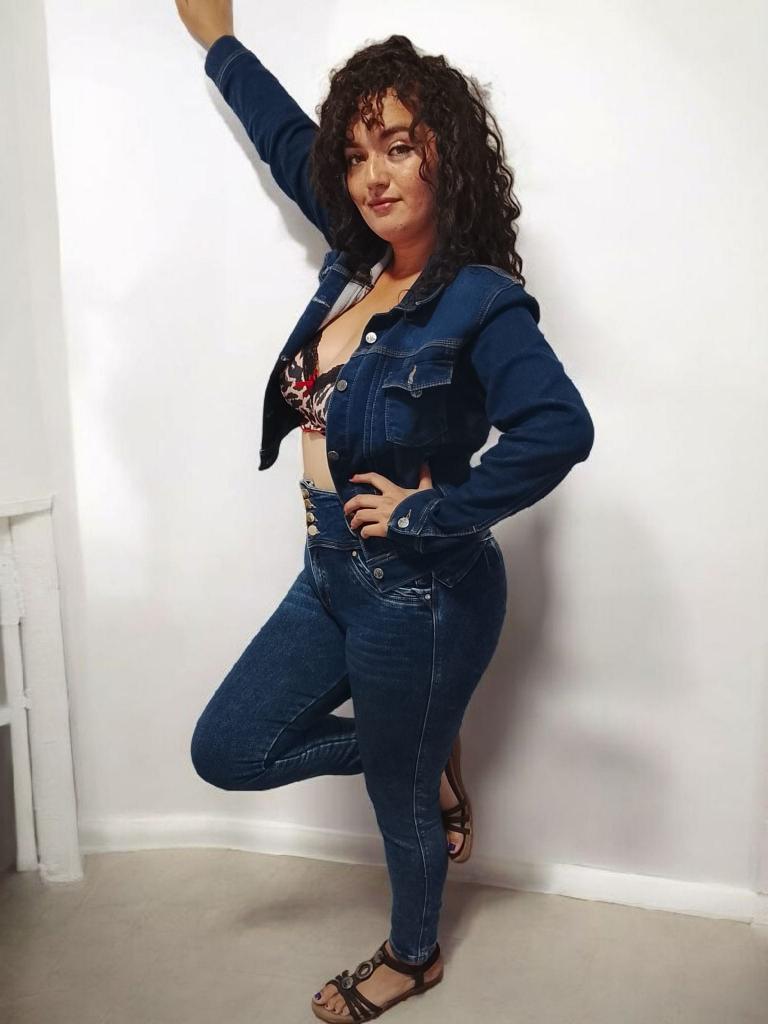 Chica busca chico en Alicante: 