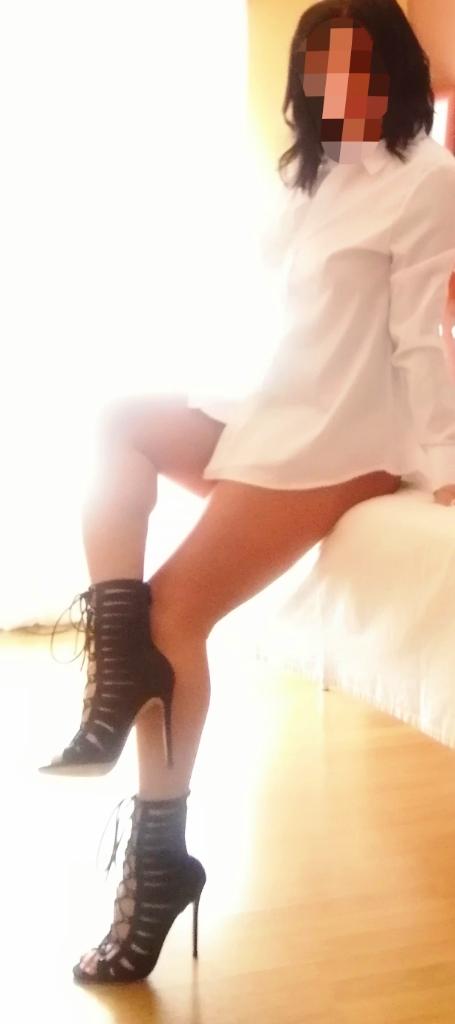 643476789: Chica busca chico en Lugo