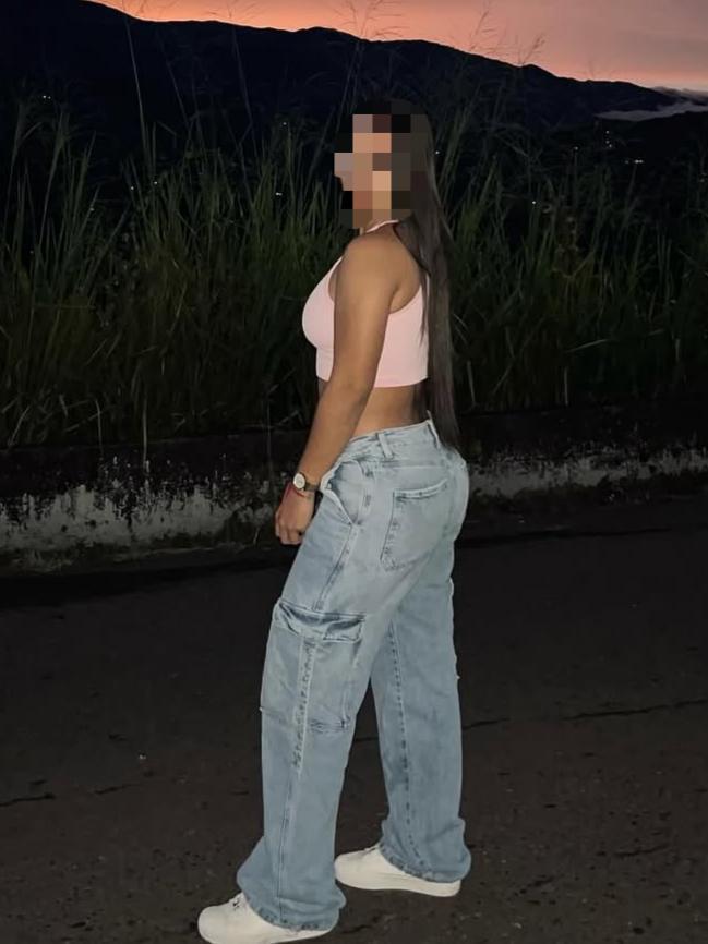 Chica busca chico en Huelva: 