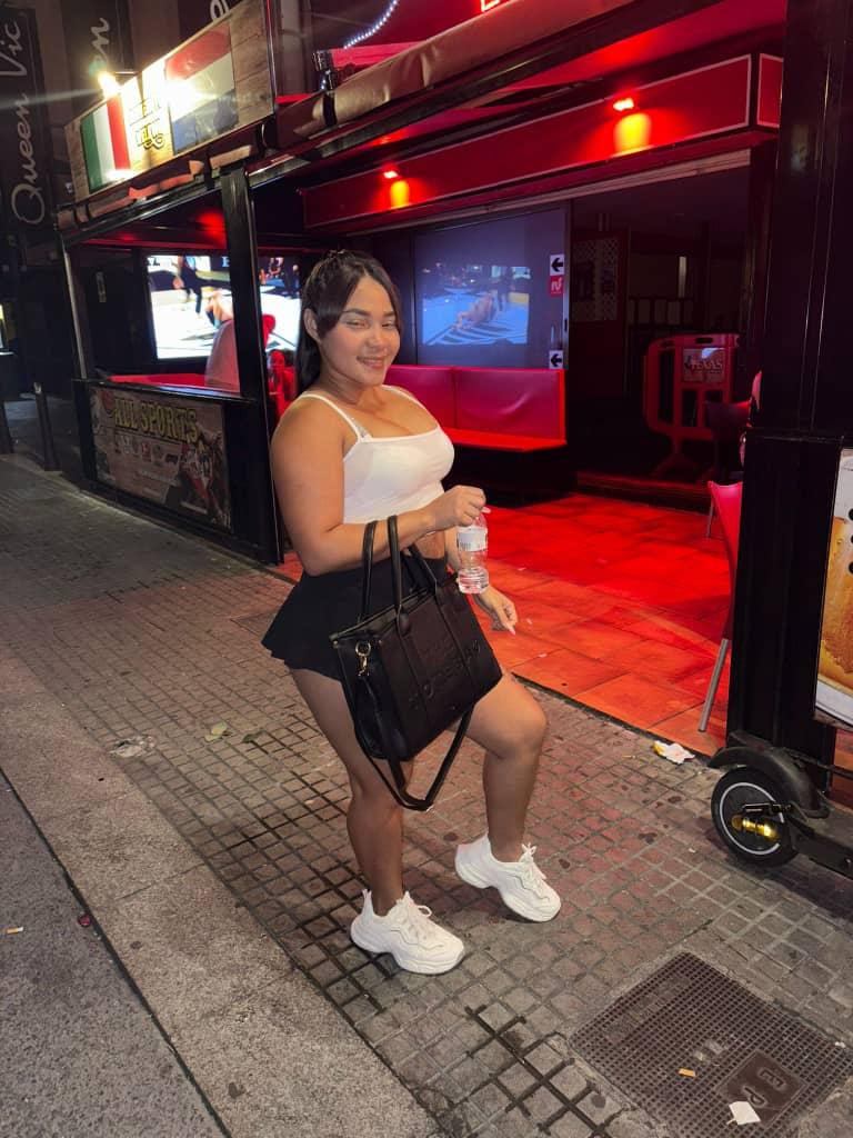 Chica busca chico en Barcelona: 