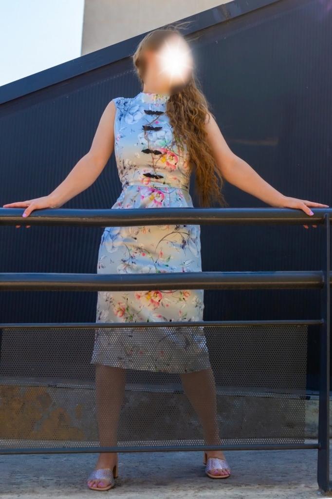 602556595: Chica busca chico en Sevilla