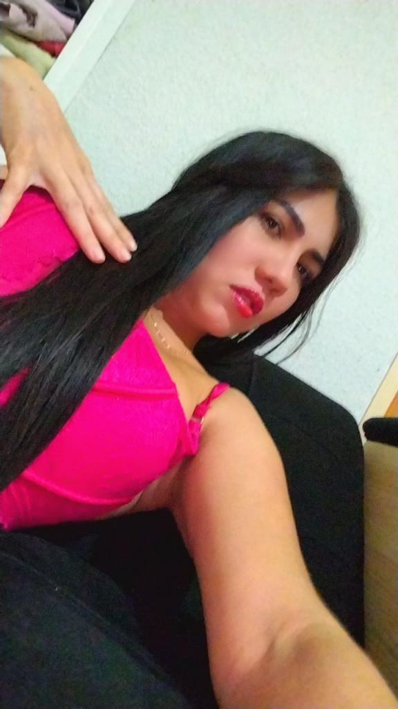 687709726: Chica busca chico en Madrid