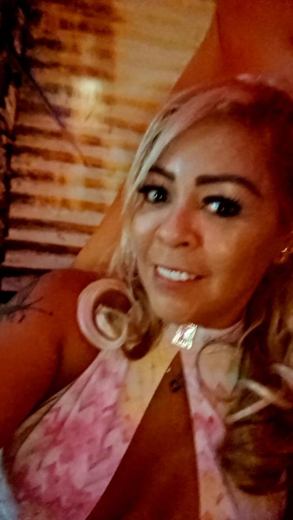 634603234: Chica busca chico en Sevilla