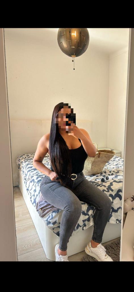 Chica busca chico en Cádiz: 