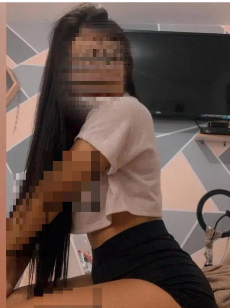 Chica busca chico en La Coruña: 