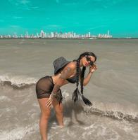 614757767: Chica busca chico en Murcia