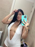 697746722: Chica busca chico en Madrid