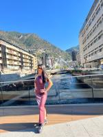 663728155: Chica busca chico en Lérida