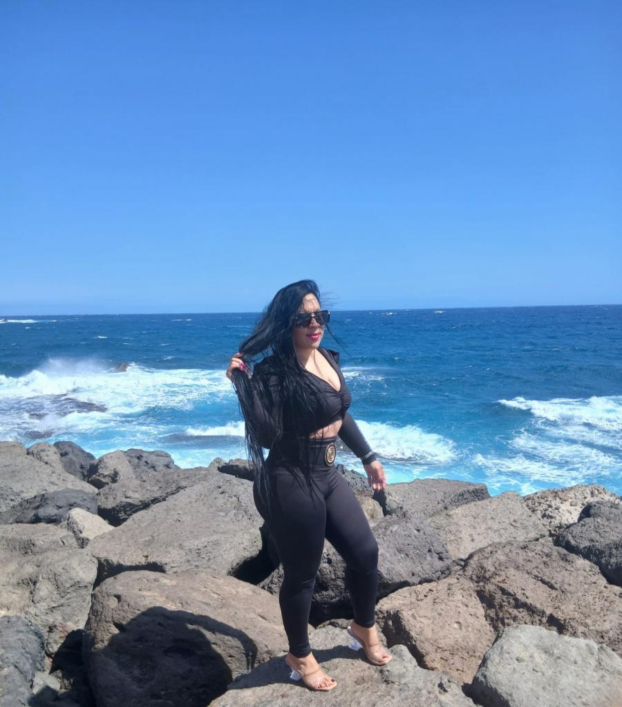641524360: Chica busca chico en Tenerife