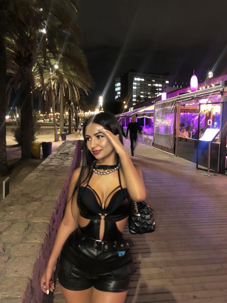 Chica busca chico en Mallorca: 