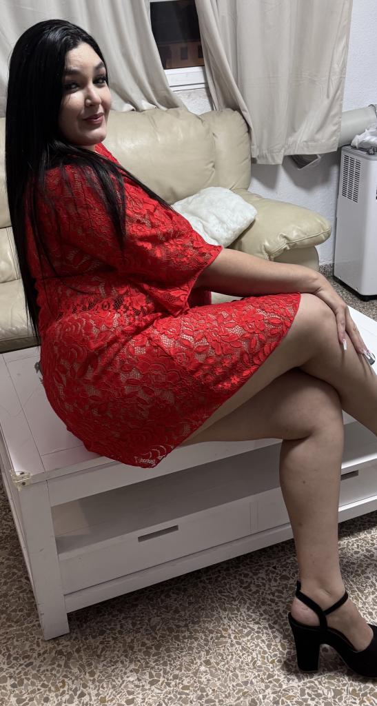 695166947: Chica busca chico en Granada