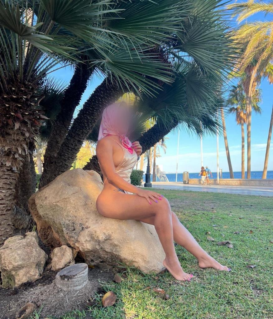 Chica busca chico en Granada: 