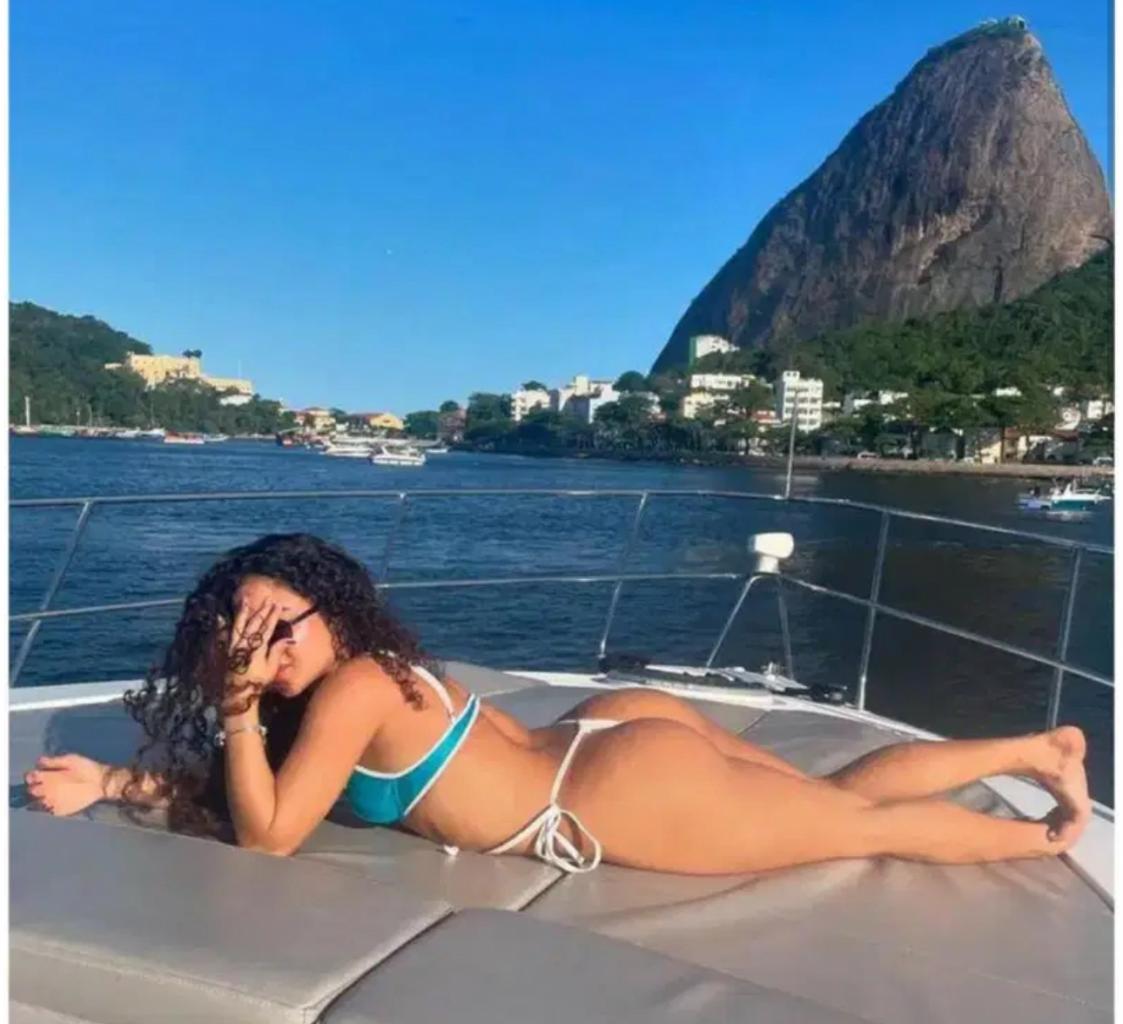 Chica busca chico en Granada: 