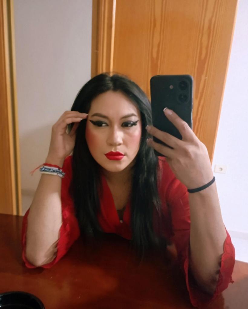 Chica busca chico en Almería: 