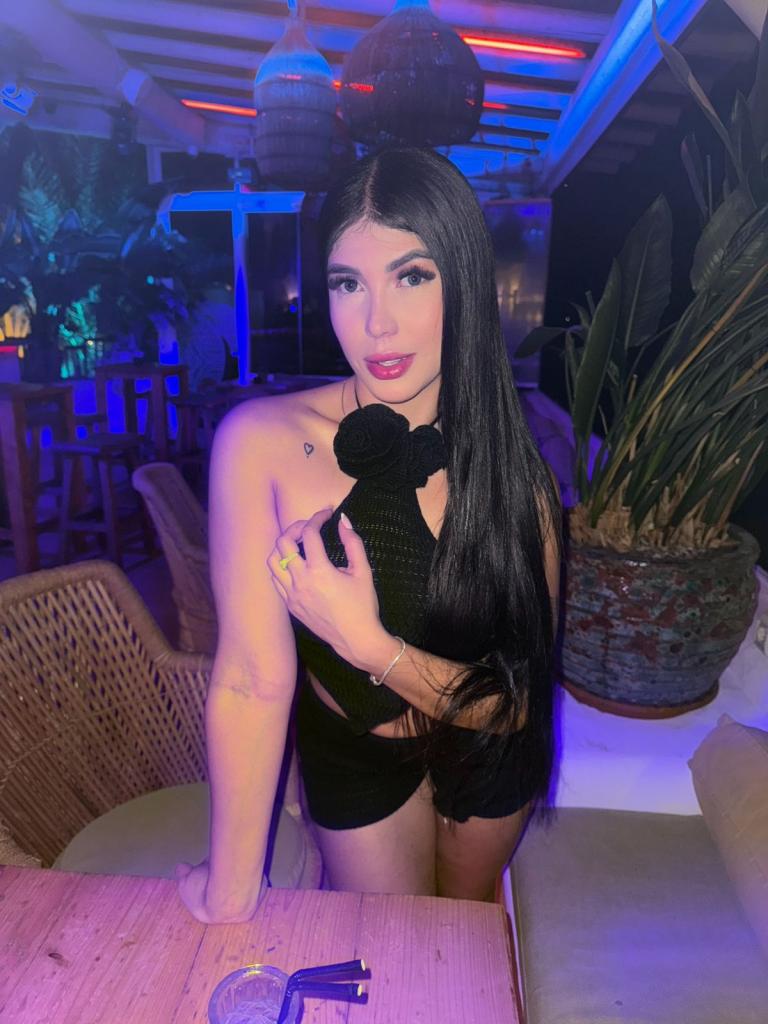 Chica busca chico en Almería: 