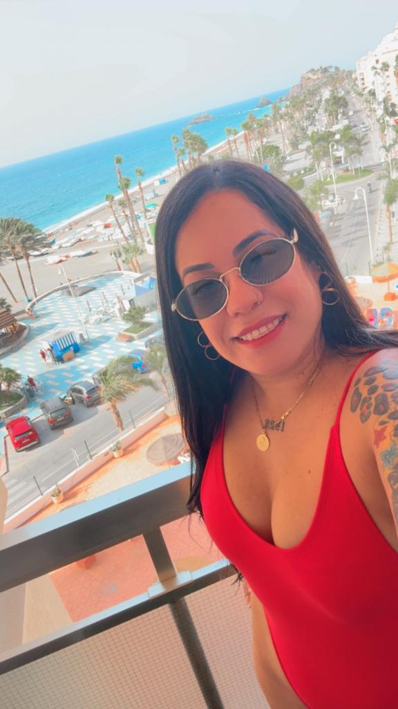 Chica busca chico en Granada: 