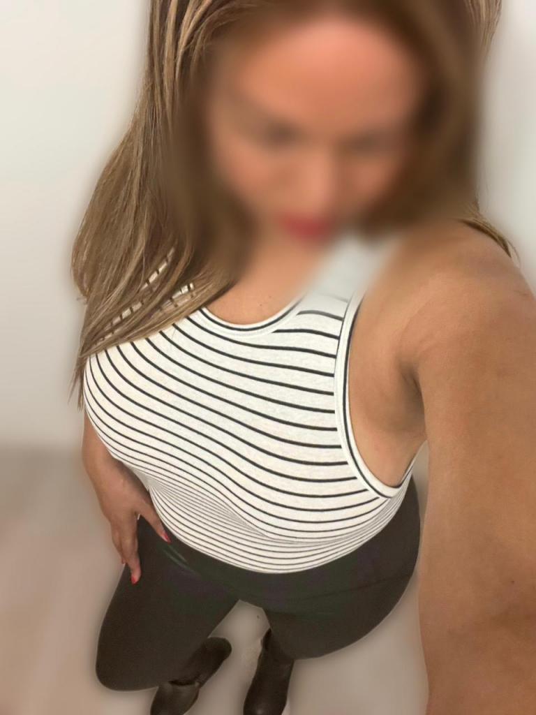 Chica busca chico en Huesca: 