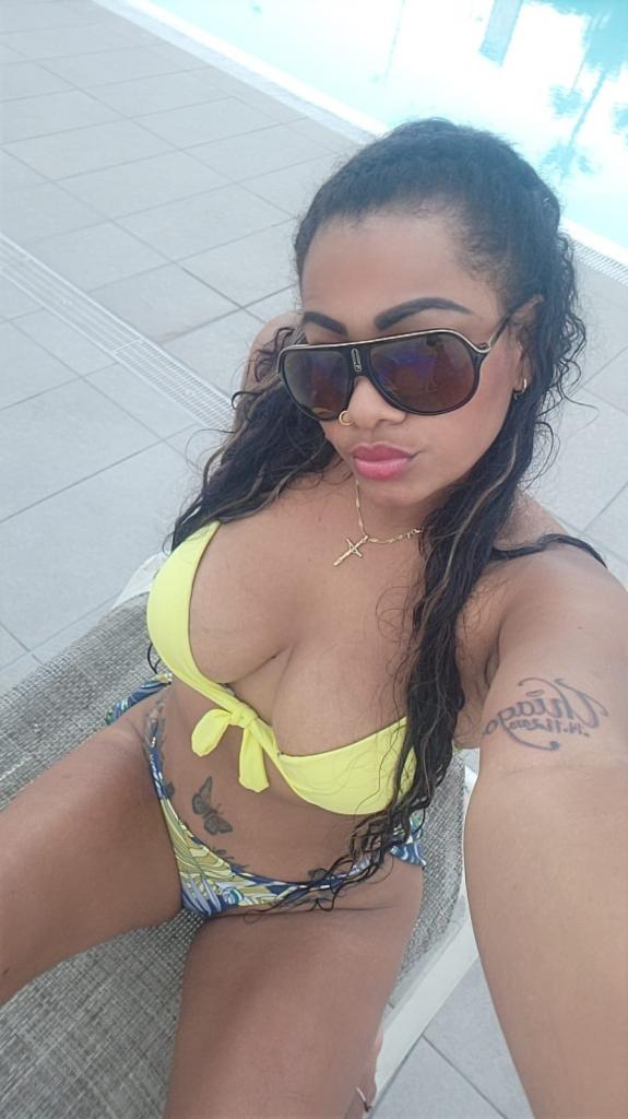Chica busca chico en Ibiza: 