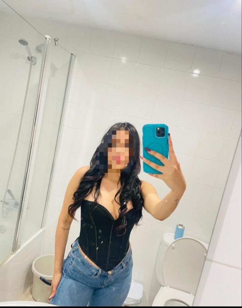 Chica busca chico en Granada: 