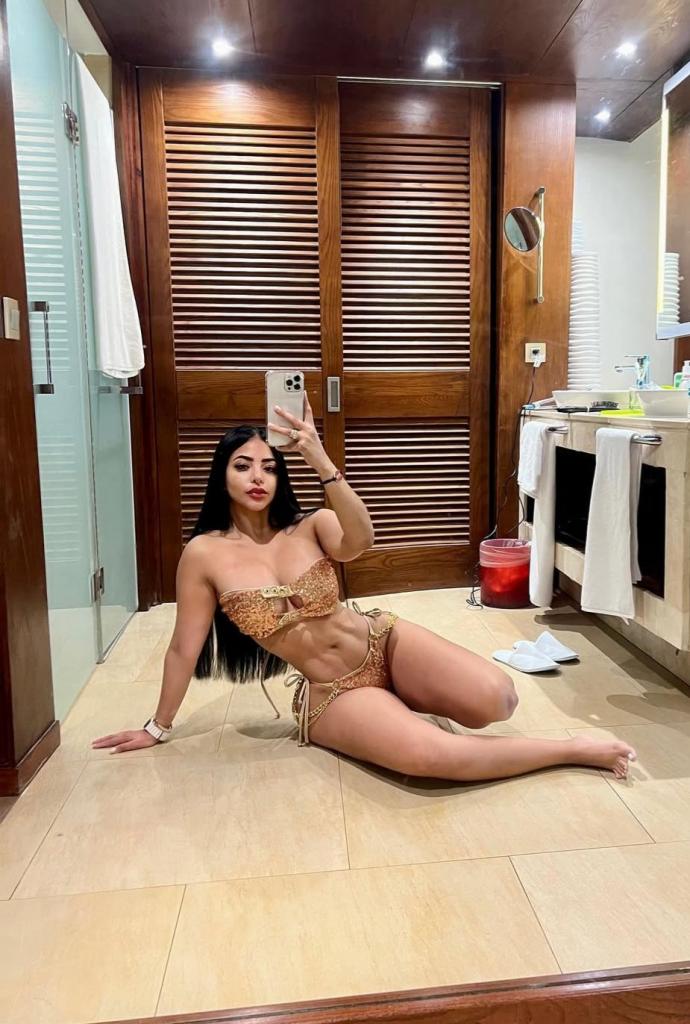 Chica busca chico en Cádiz: 