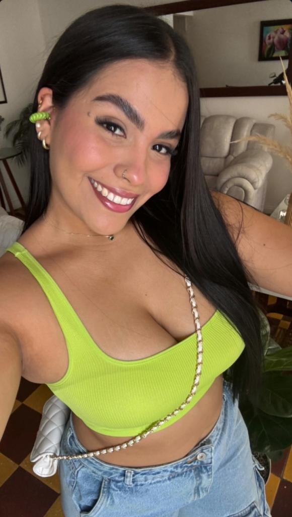Chica busca chico en Cádiz: 