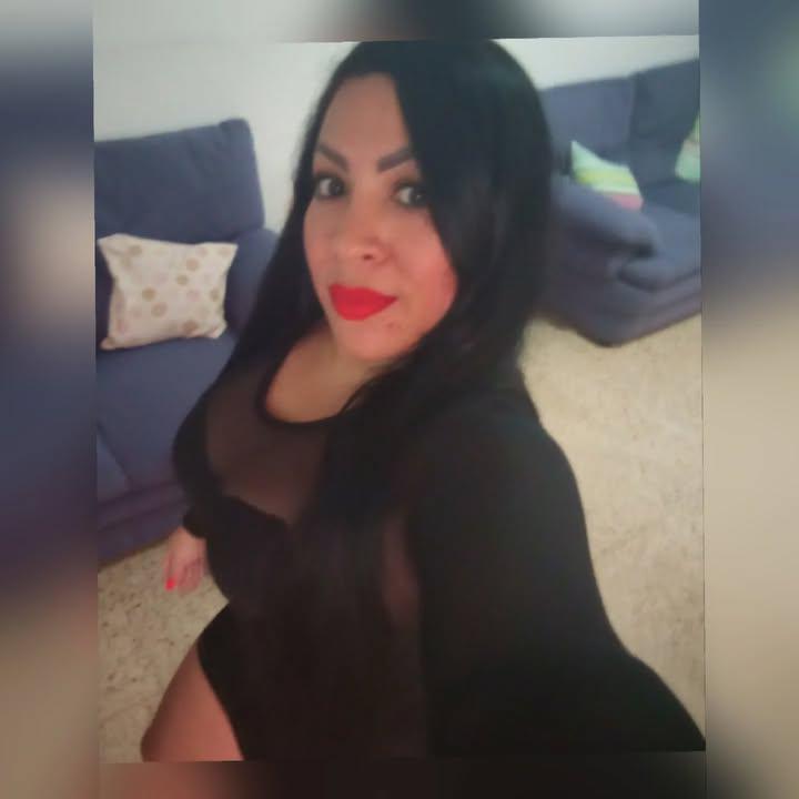 Chica busca chico en Tenerife: 