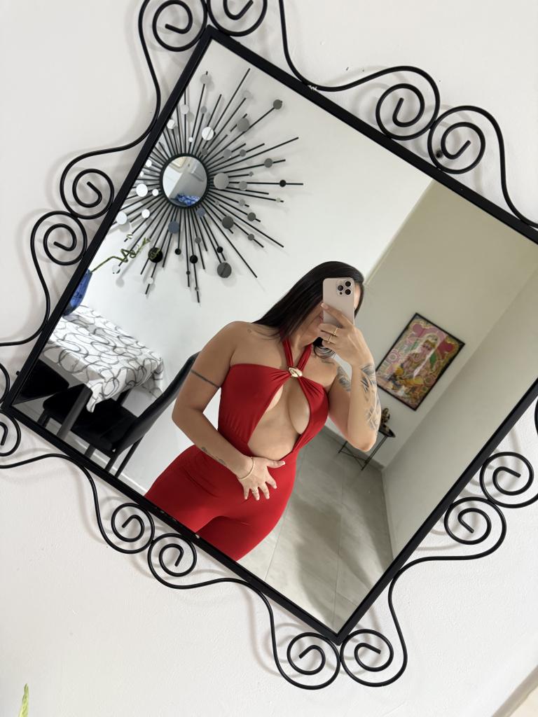 Chica busca chico en Sevilla: Chica busca chico