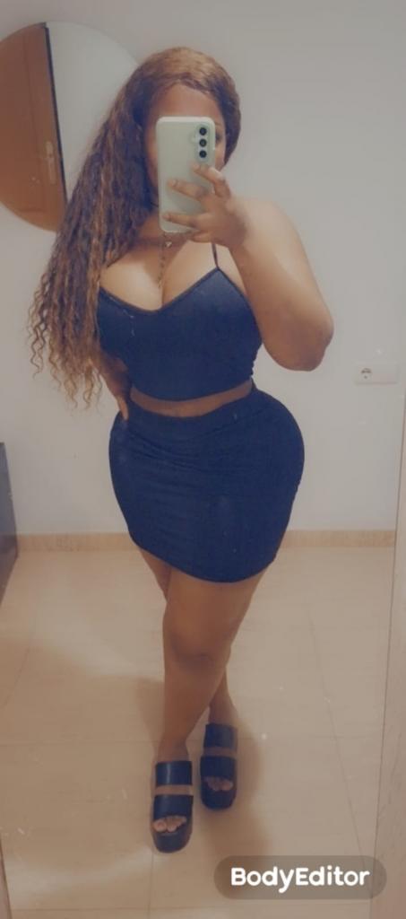 Chica busca chico en Almería: 