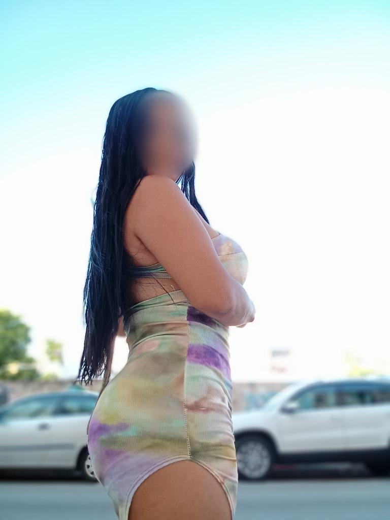 Chica busca chico en Almería: 