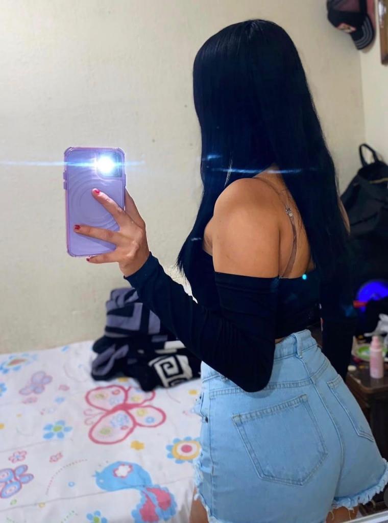 Chica busca chico en Cádiz: 