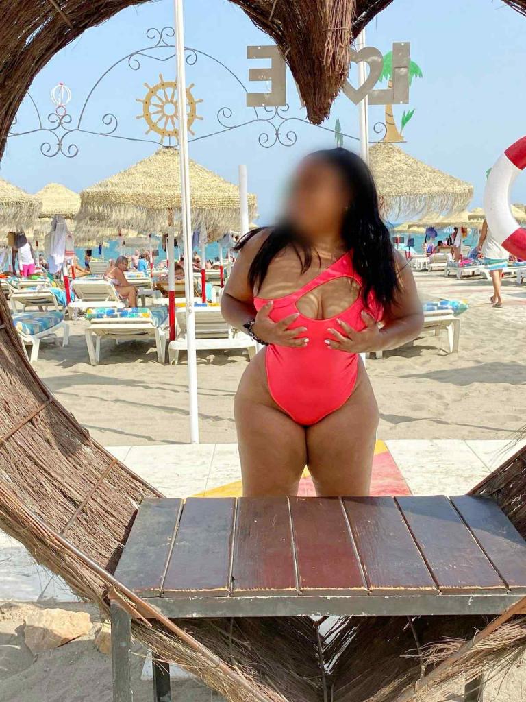 Chica busca chico en Granada: 