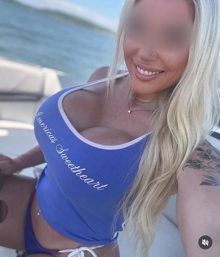 Chica busca chico en Almería: 