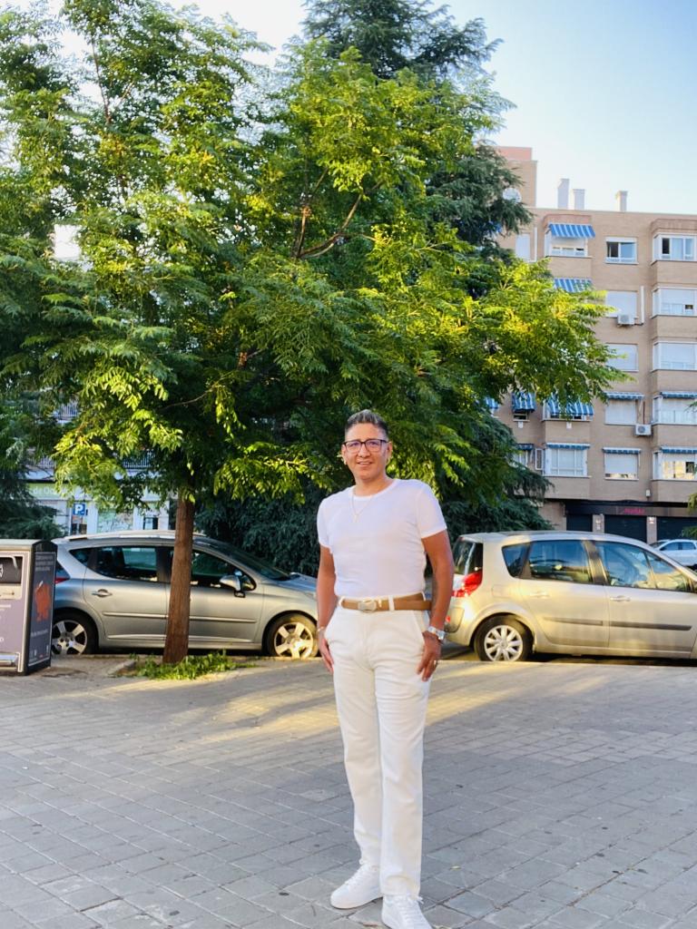 Chico busca chica en Alicante: 