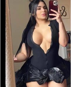 614757767: Chica busca chico en Murcia