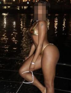 643298376: Chica busca chico en Alicante
