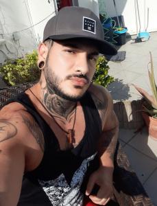 645567687: Chico busca chica en Sevilla