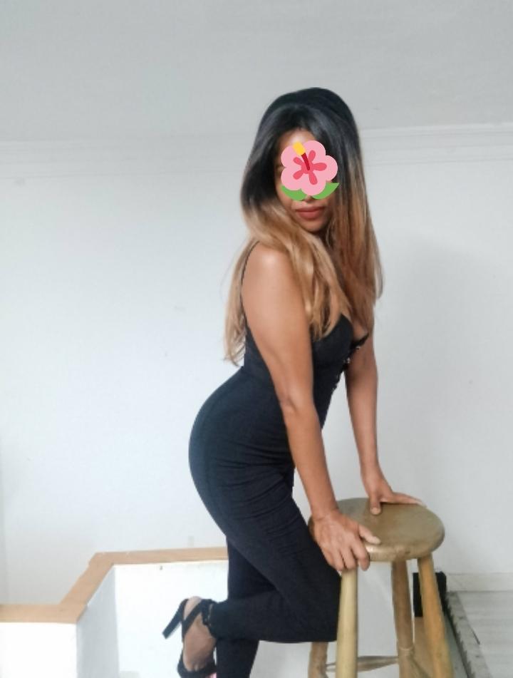 Chica busca chico en Tenerife: 