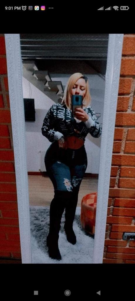 Chica busca chico en La Coruña: 