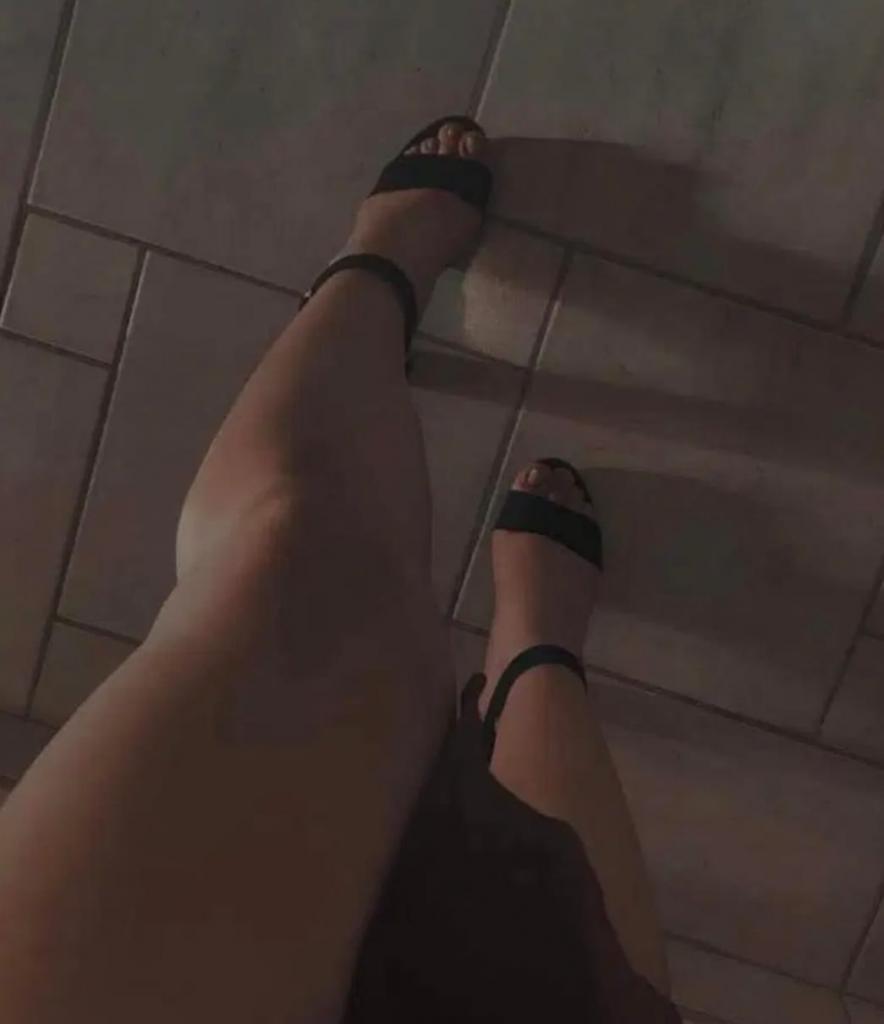 Chica busca chico en Granada: 