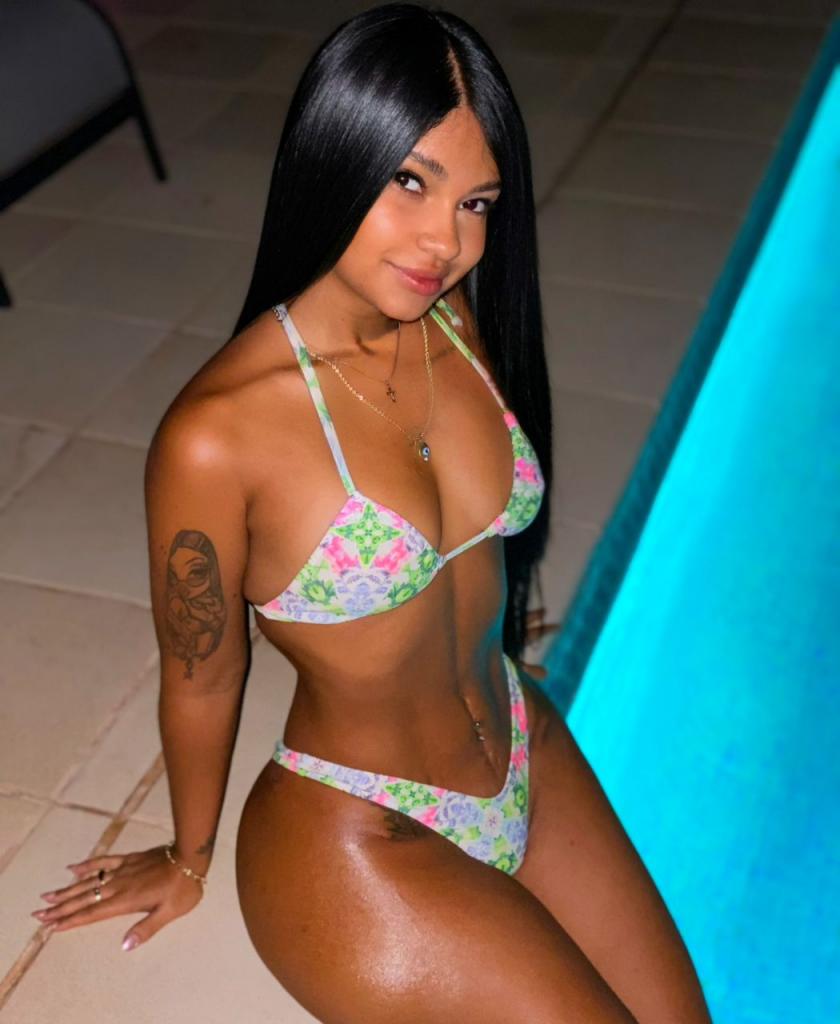 Chica busca chico en Ibiza: 
