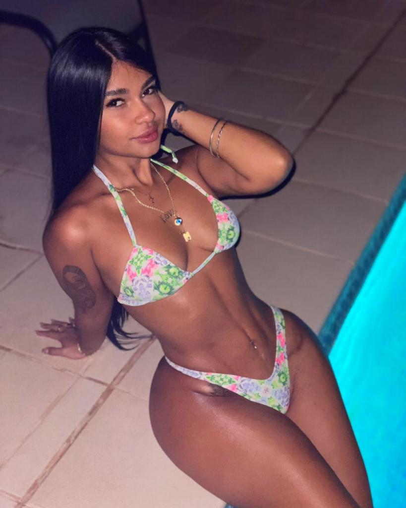 Chica busca chico en Ibiza: 