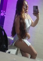 631086796: Chica busca chico en Barcelona