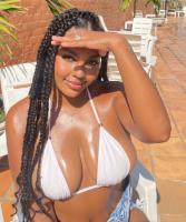 614708873: Chica busca chico en Murcia